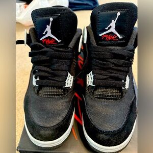 Jordan 4 Retro SE